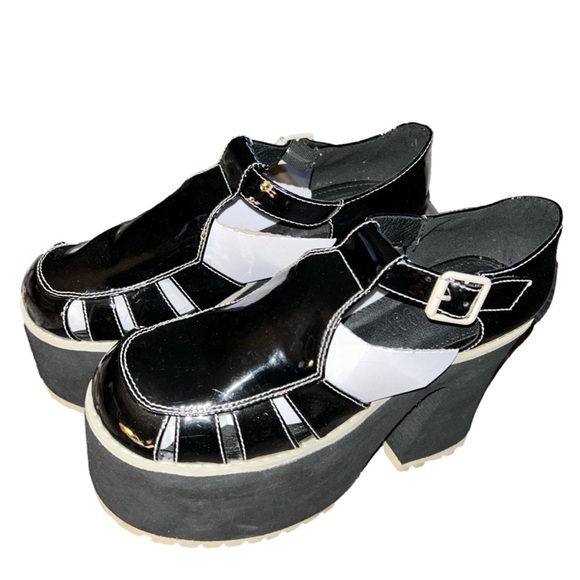 Current Mood~After School Hellraiser Patent Mary Janes~9 - Picture 7 of 15